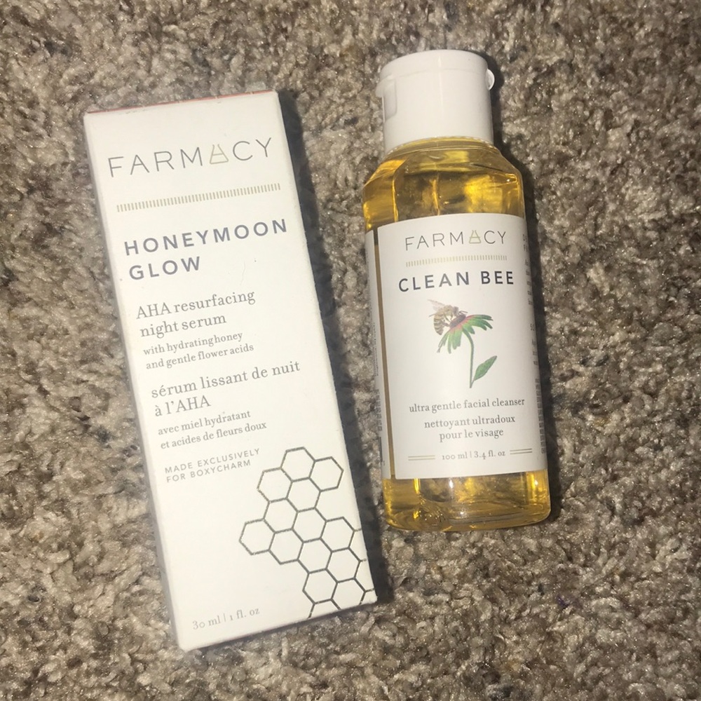 bundle of farmacy face products